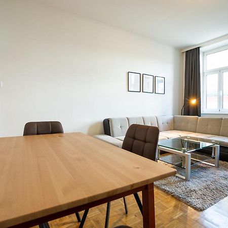Two Bedrooms Family Nice Apartment เวียนนา ภายนอก รูปภาพ