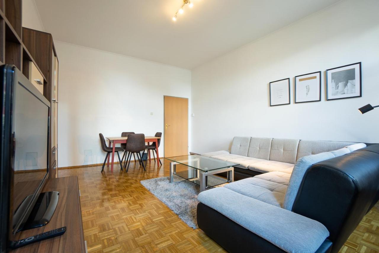 Two Bedrooms Family Nice Apartment เวียนนา ภายนอก รูปภาพ